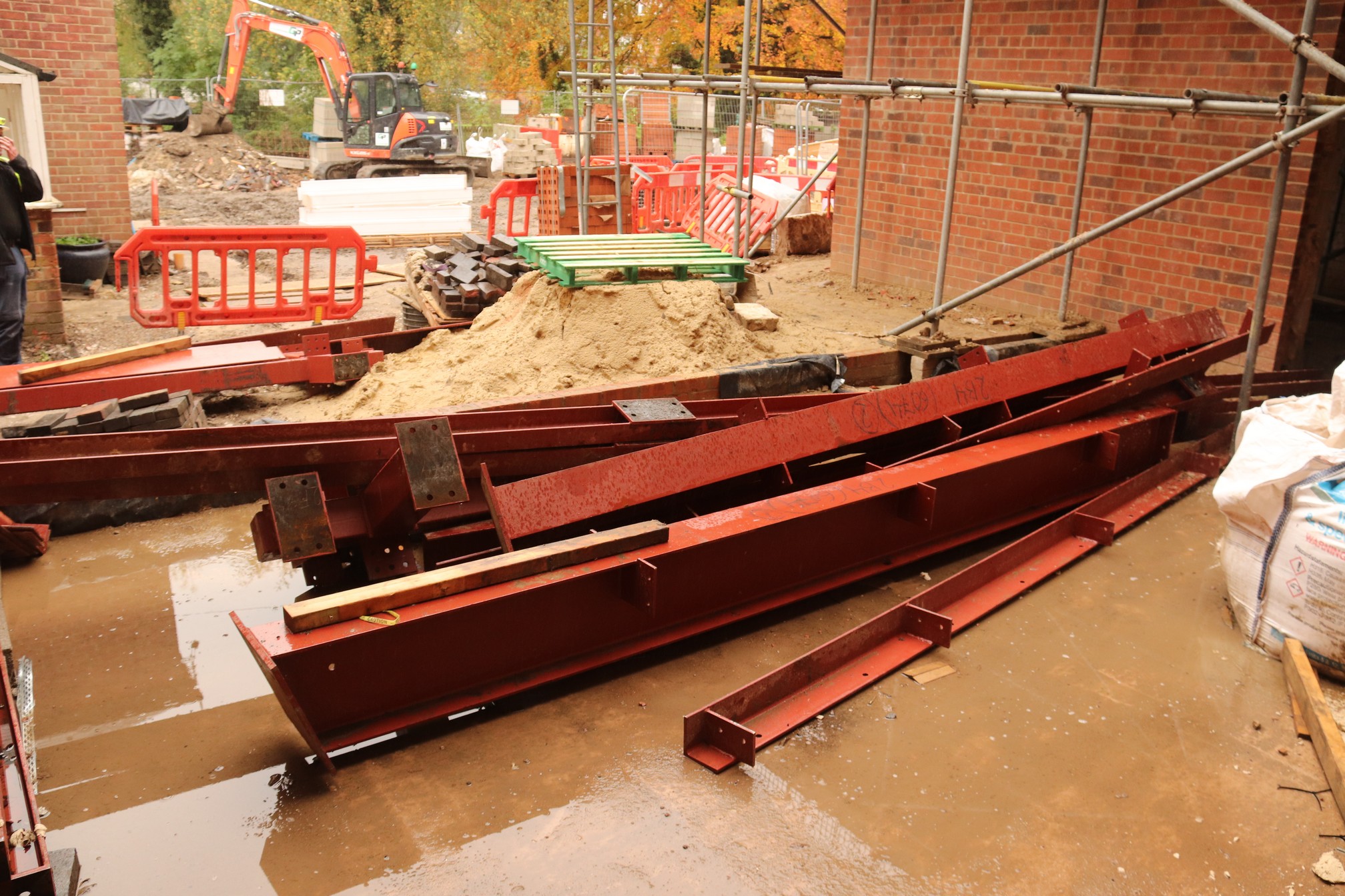 New materials continue to arrive on site, including the steel for the new living area for Gateway Lodge.
